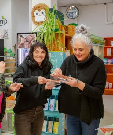 vegan local shopping madrid